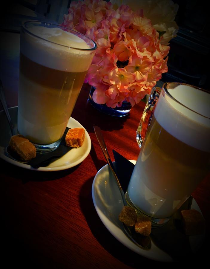 Coach And Horses Inn เพนแซนซ์ ภายนอก รูปภาพ