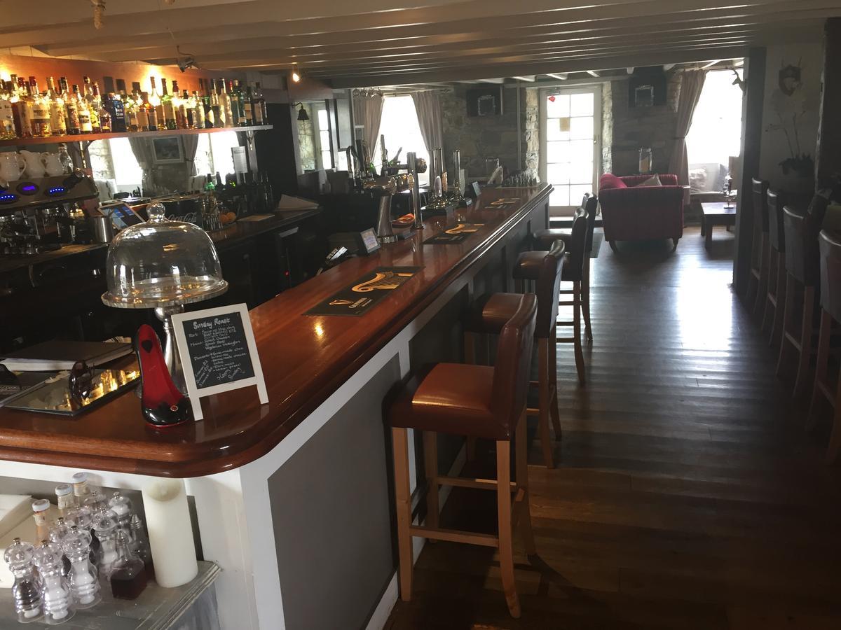 Coach And Horses Inn เพนแซนซ์ ภายนอก รูปภาพ